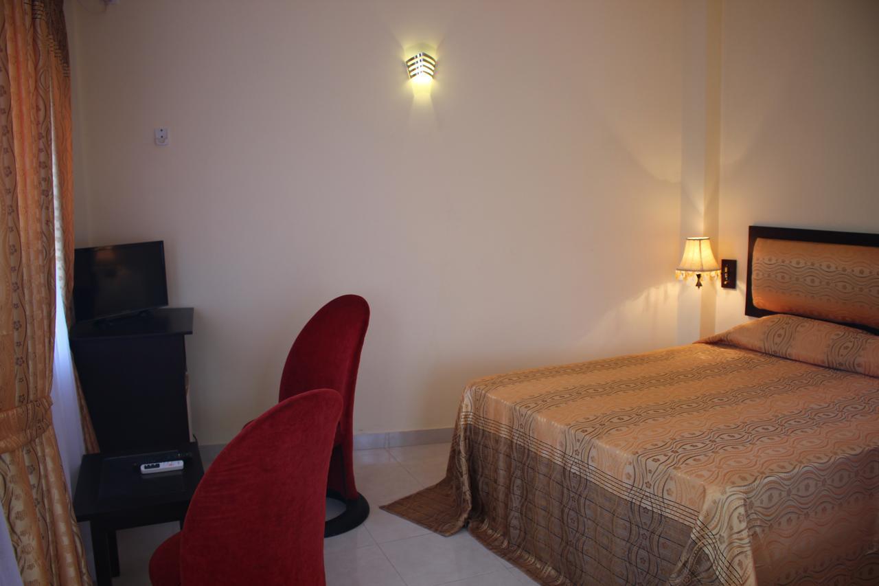 K And K Country Resort Minuwangoda Ngoại thất bức ảnh